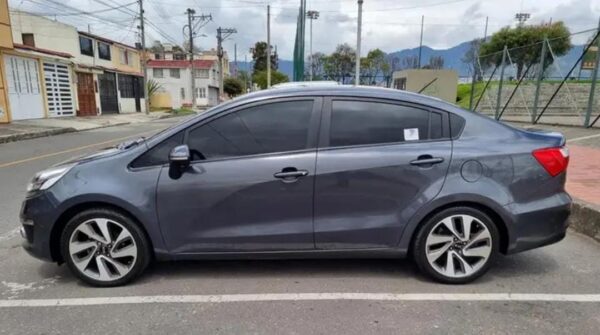 Kia Rio Ub Ex